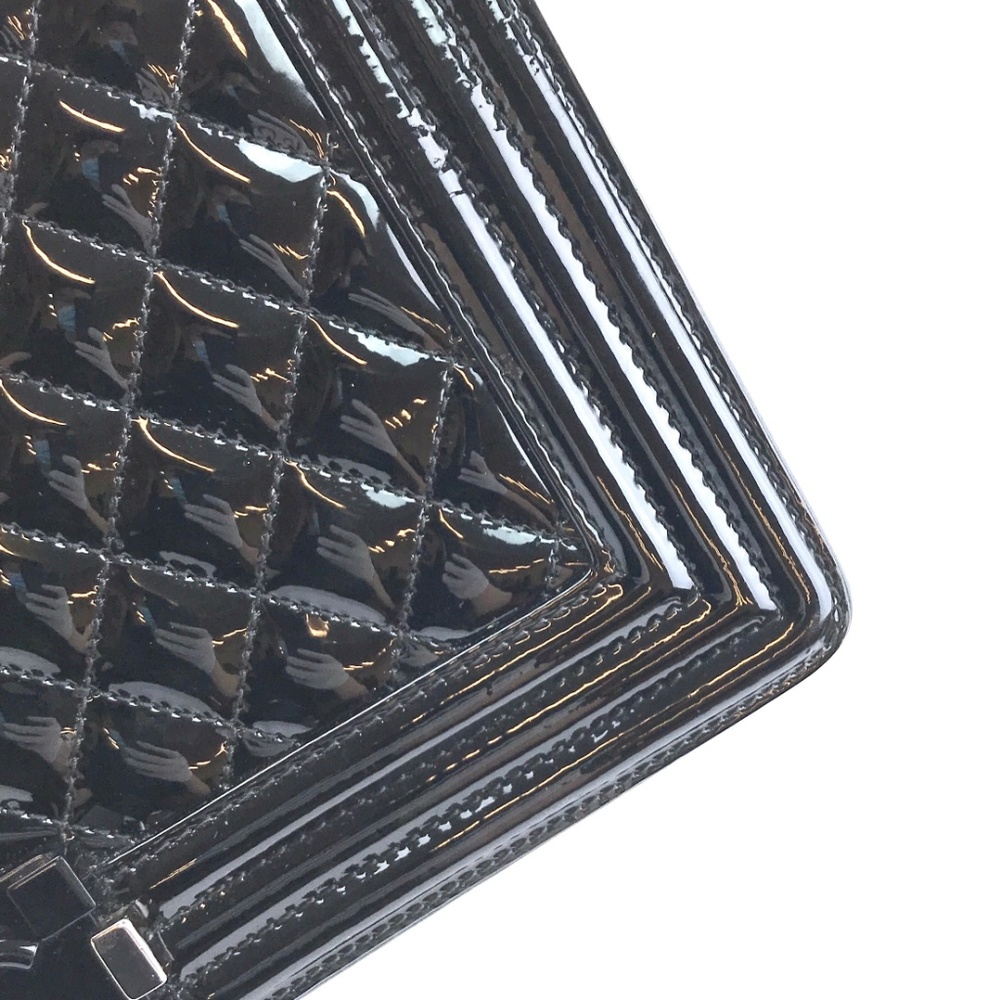 Classic Flap Boy Black Patent Cross Body Bag - Picture 4 of 8